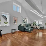 Διαμέρισμα Arctic Homes - Historic Penthouse
