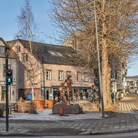 Arctic Homes - Historic Penthouse * Tromsø