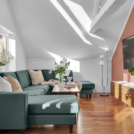 Arctic Homes - Historic Penthouse *